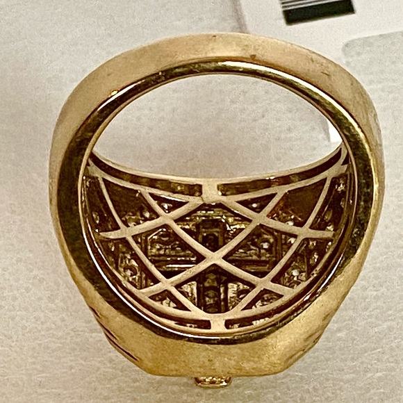 Cubic Zirconium Cross Ring! 9 - Picture 7 of 10